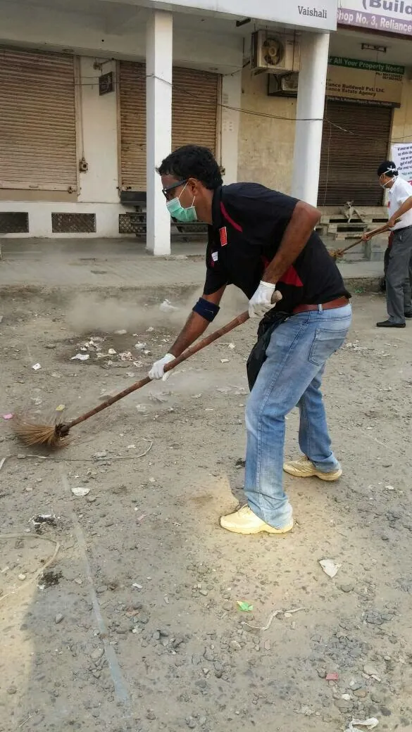 A neighbourhood cleanliness drive.